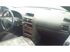 opel astra g berlina del año 2000 2