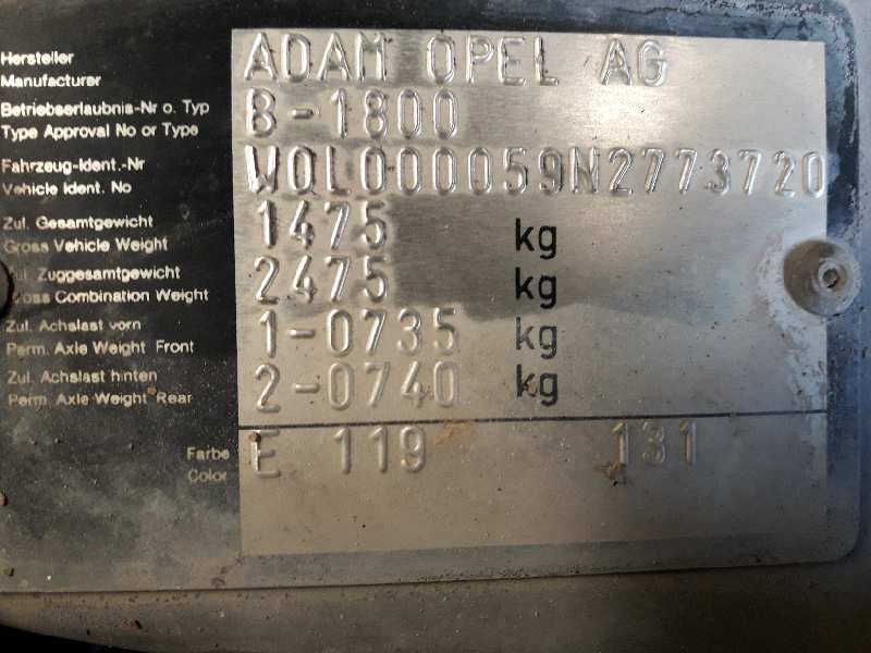 opel astra f berlina del año 1992