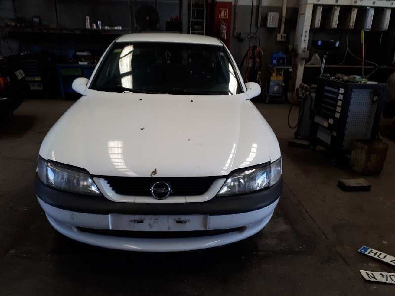 opel vectra b berlina del año 1997