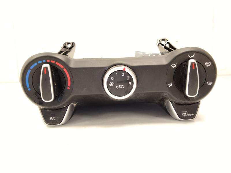 Recambio de mando calefaccion aire acondicionado para kia stonic (yb) 1.2 cvvt referencia OEM IAM 97250H8120  