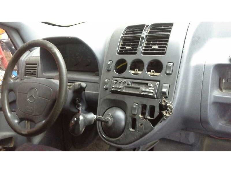 mercedes-benz vito (w638) caja cerrada del año 1998