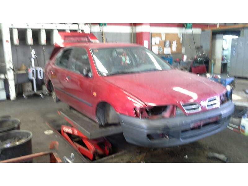 nissan primera berlina (p11) del año 1996