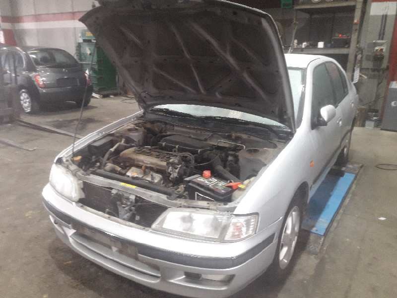 nissan primera berlina (p11) del año 1999