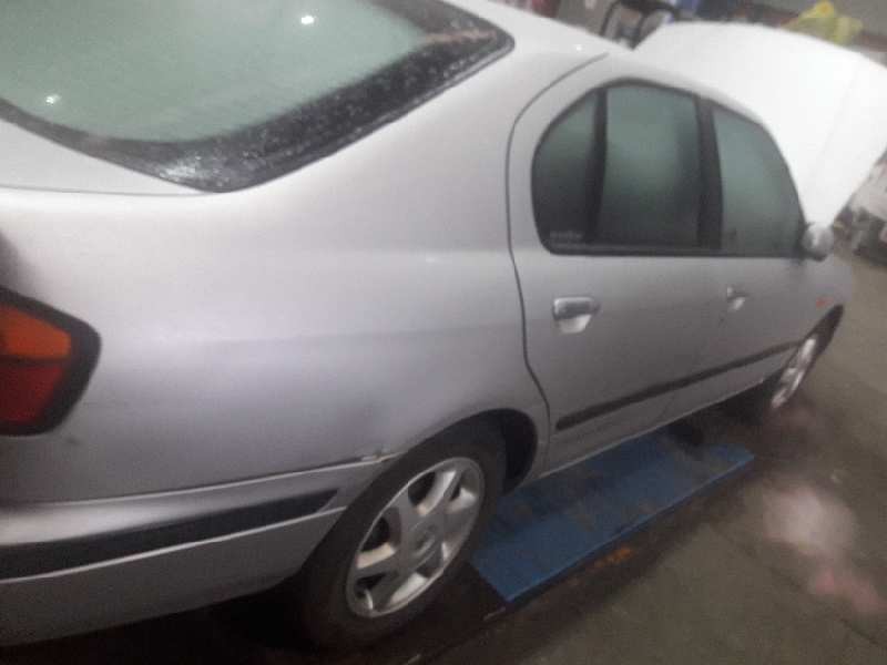 nissan primera berlina (p11) del año 1999