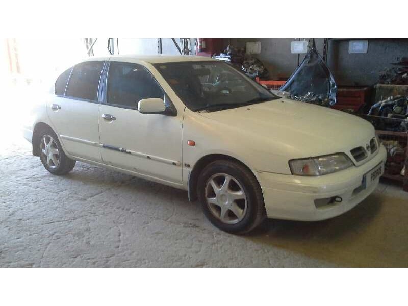 nissan primera berlina (p11) del año 1997