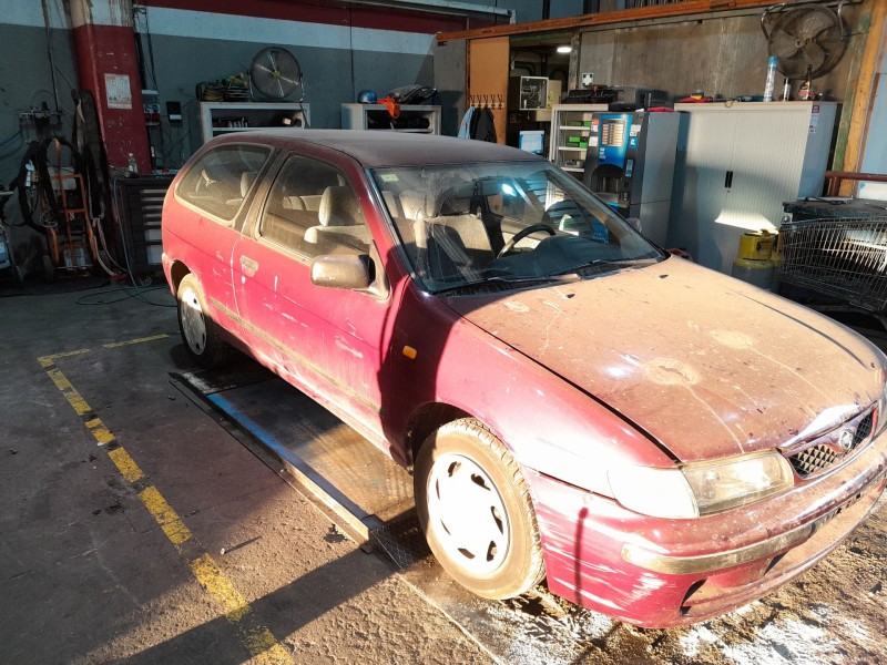 nissan almera (n15) del año 1999