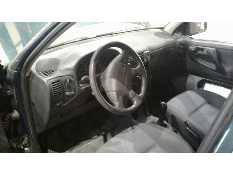 volkswagen polo berlina (6n1) del año 1997