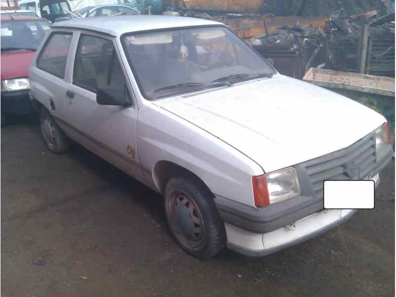 opel corsa a del año 1988