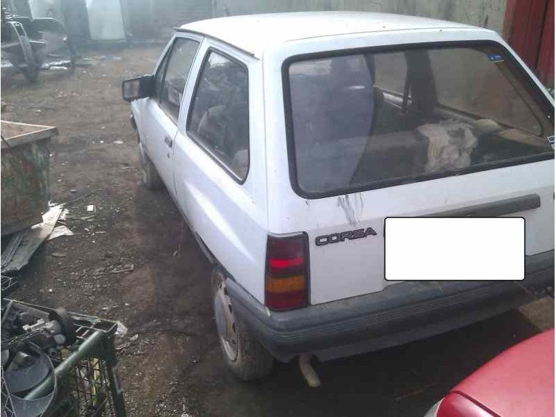 opel corsa a del año 1988