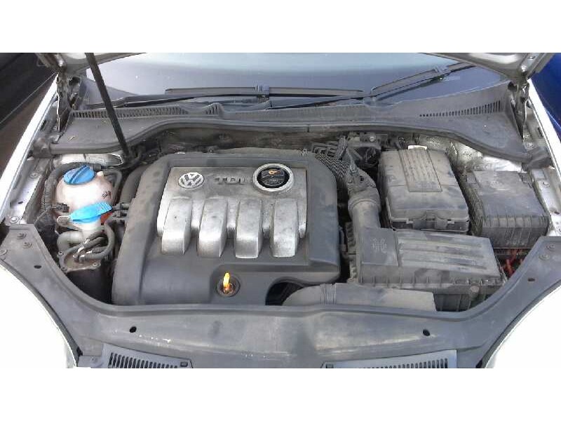 volkswagen golf v berlina (1k1) del año 2005