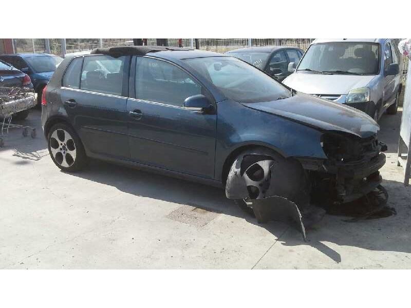 volkswagen golf v berlina (1k1) del año 2007