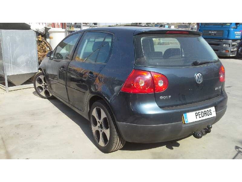 volkswagen golf v berlina (1k1) del año 2007