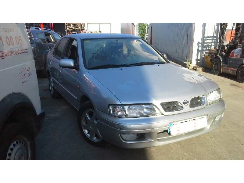 nissan primera berlina (p11) del año 1998