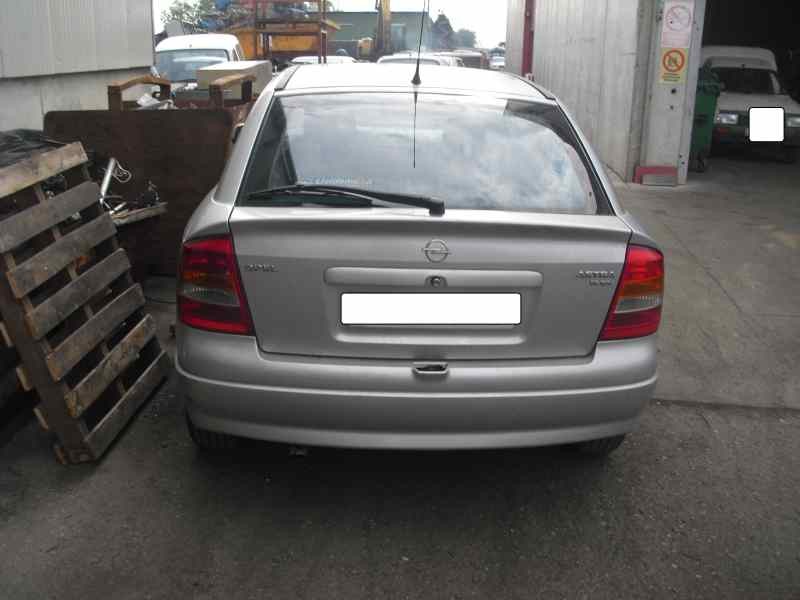 opel astra g berlina del año 1998
