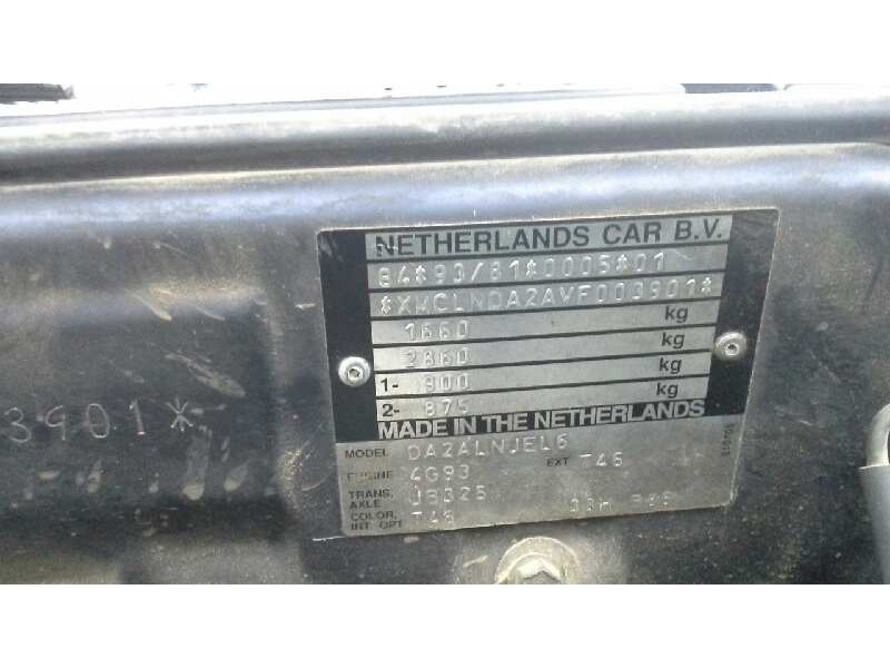 mitsubishi carisma berlina 4 (da0) del año 1996