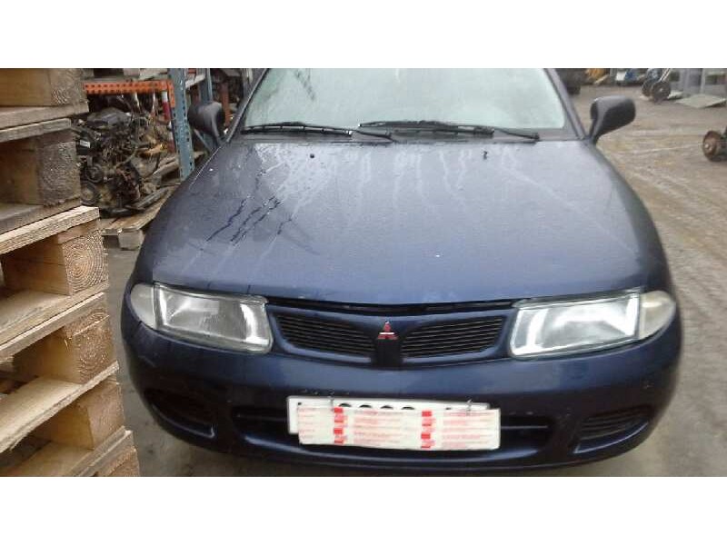 mitsubishi carisma berlina 4 (da0) del año 1996