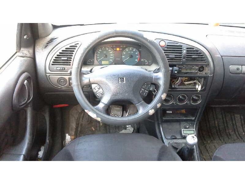 citroën xsara berlina del año 1999