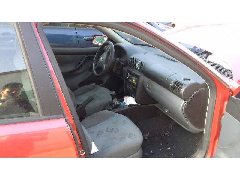 seat leon (1m1) del año 2000