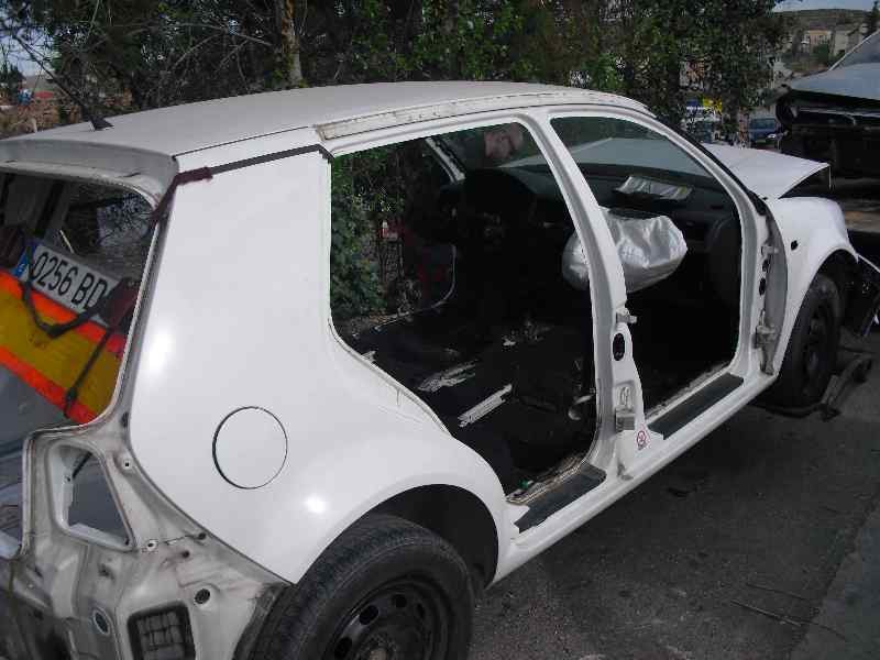 volkswagen golf iv berlina (1j1) del año 1999