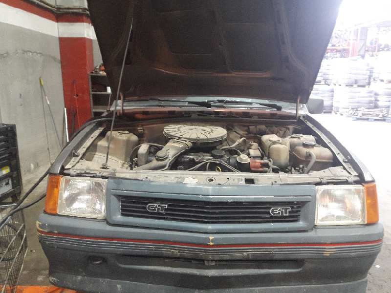 opel corsa a del año 1990