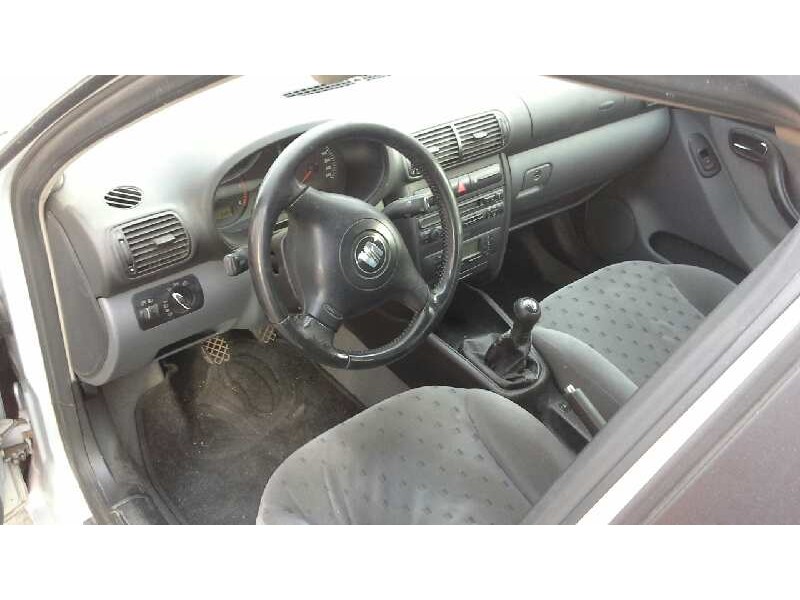 seat toledo (1m2) del año 1999
