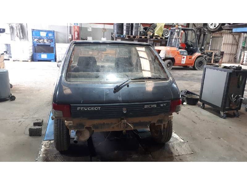 peugeot 205 berlina del año 1991