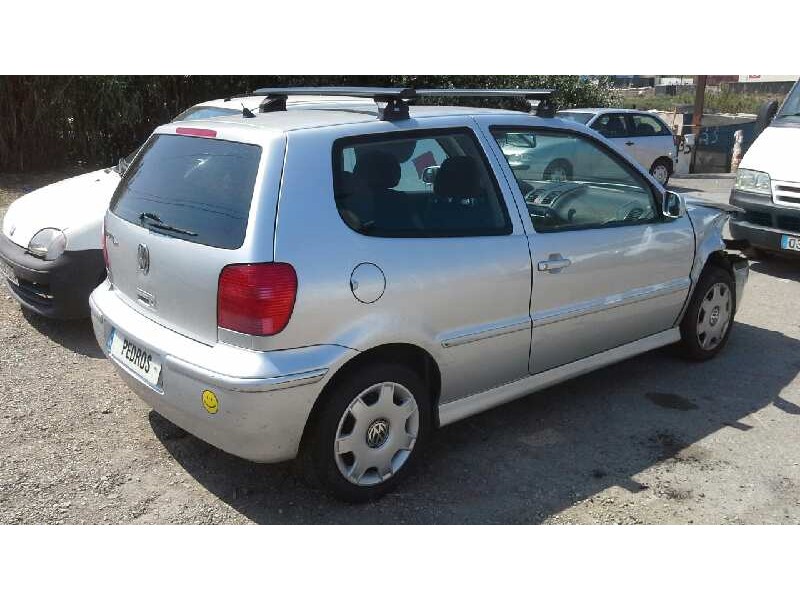 volkswagen polo berlina (6n2) del año 2000