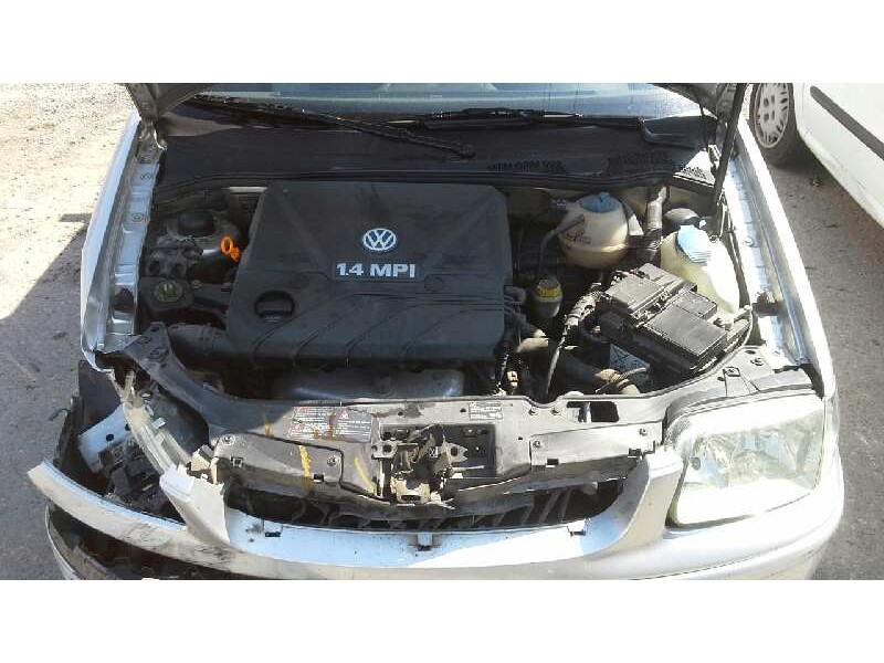 volkswagen polo berlina (6n2) del año 2000