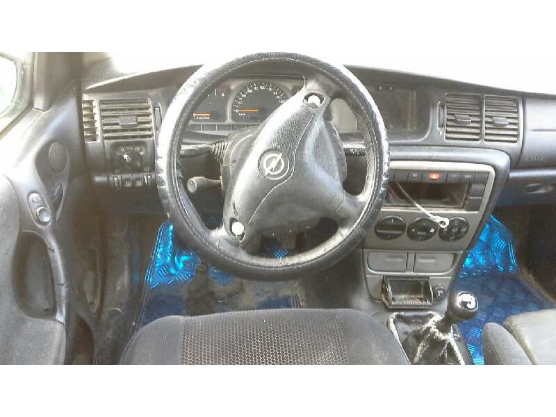 opel vectra b caravan del año 1999