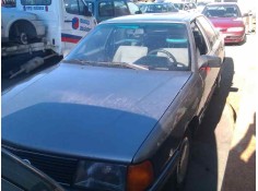 audi 100 berlina (443) del año 1982