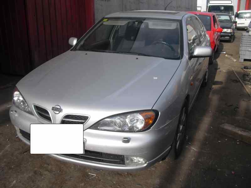 nissan primera berlina (p11) del año 2000