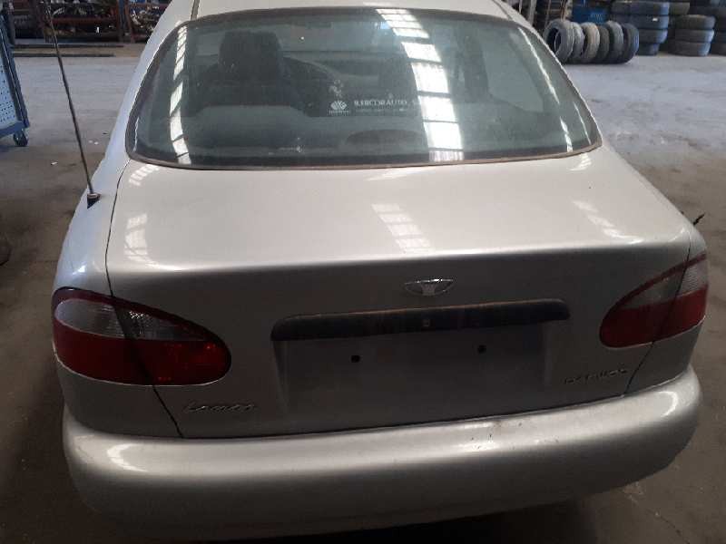 daewoo lanos del año 1999