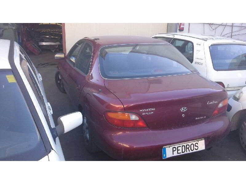 hyundai lantra berlina (rd) del año 1998