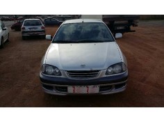 toyota avensis berlina (t 22) del año 1999