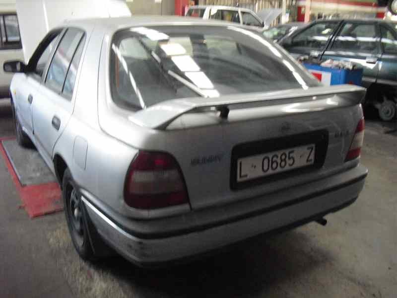 nissan sunny berlina (n14) del año 1950