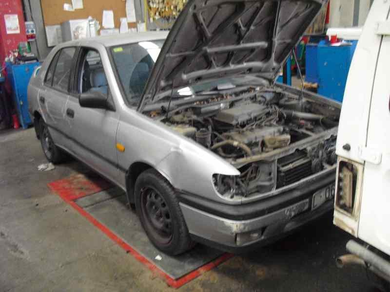 nissan sunny berlina (n14) del año 1950