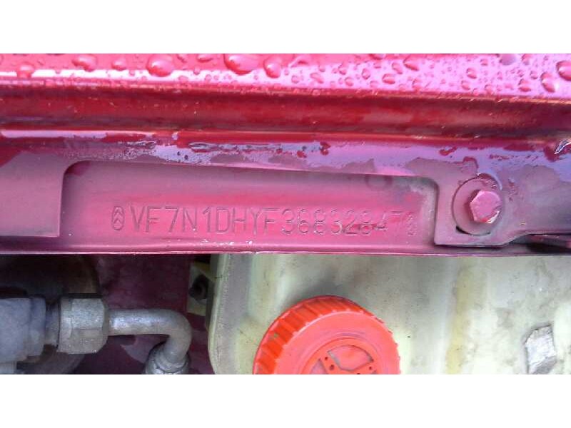 citroën xsara berlina del año 2000