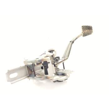 Recambio de pedal embrague para kia stonic (yb) 1.2 cvvt referencia OEM IAM 32820H8200  