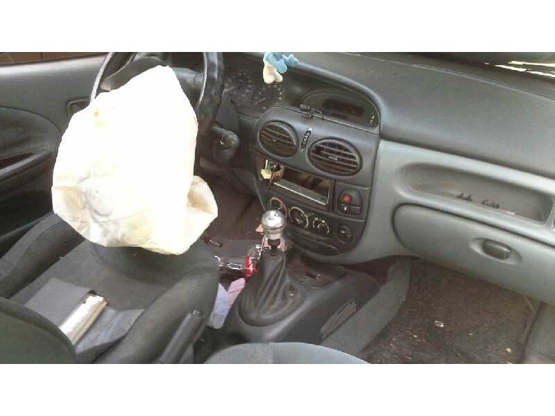 renault megane i coach/coupe (da0) del año 1998