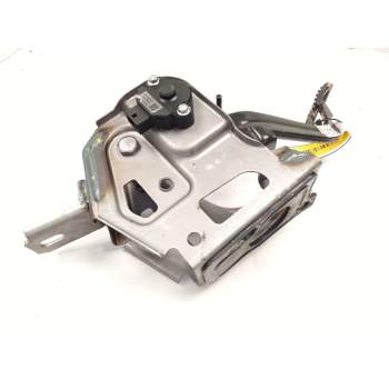 Recambio de pedal embrague para kia stonic (yb) 1.2 cvvt referencia OEM IAM 32820H8200  