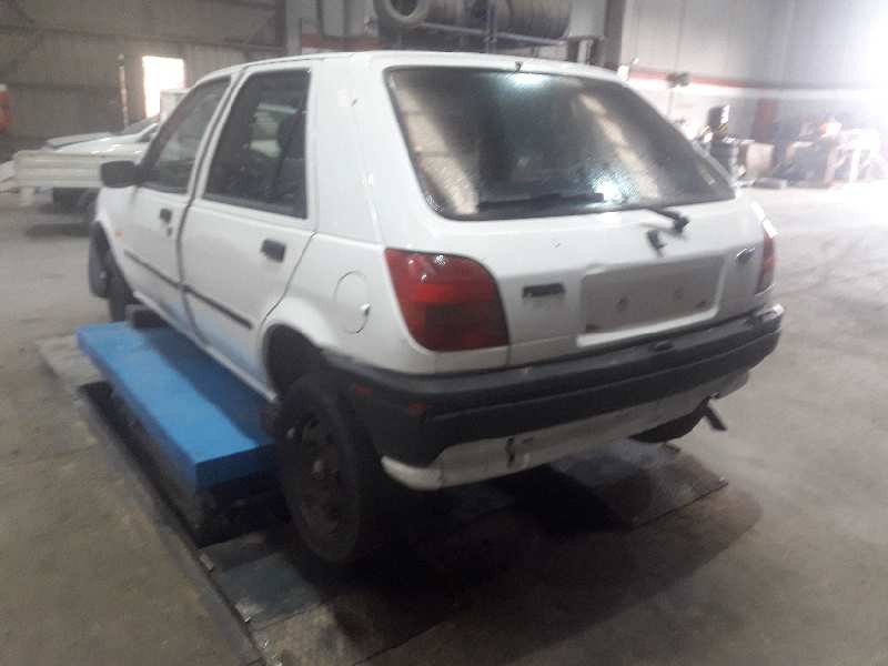 ford fiesta berl./courier del año 1996
