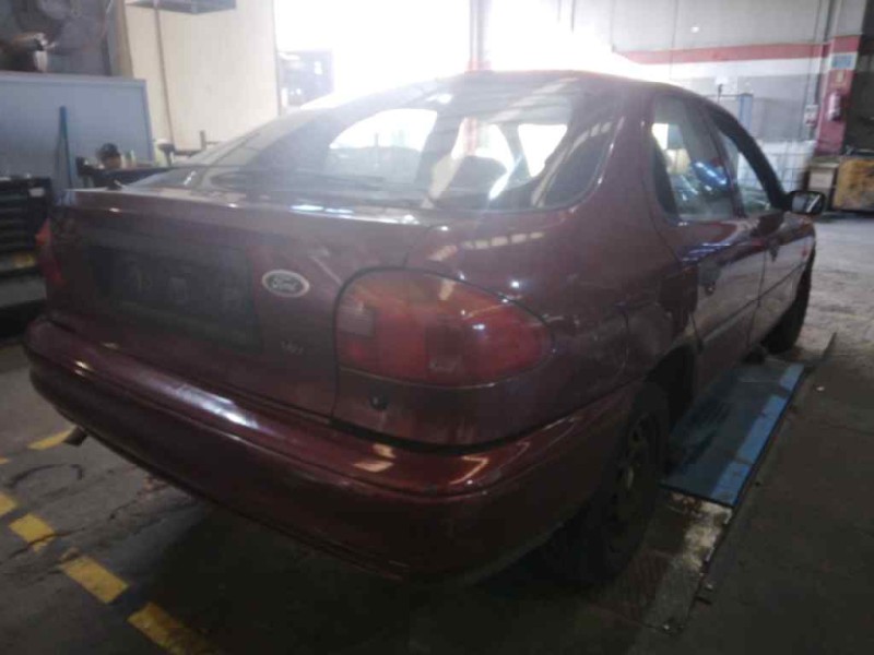 ford mondeo berlina/familiar (fd) del año 1994