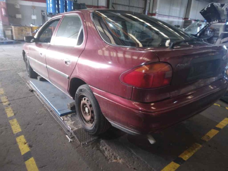 ford mondeo berlina/familiar (fd) del año 1994