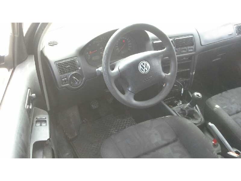 volkswagen golf iv berlina (1j1) del año 1998