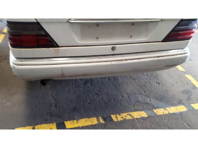 mercedes-benz clase e (w124) berlina del año 1993