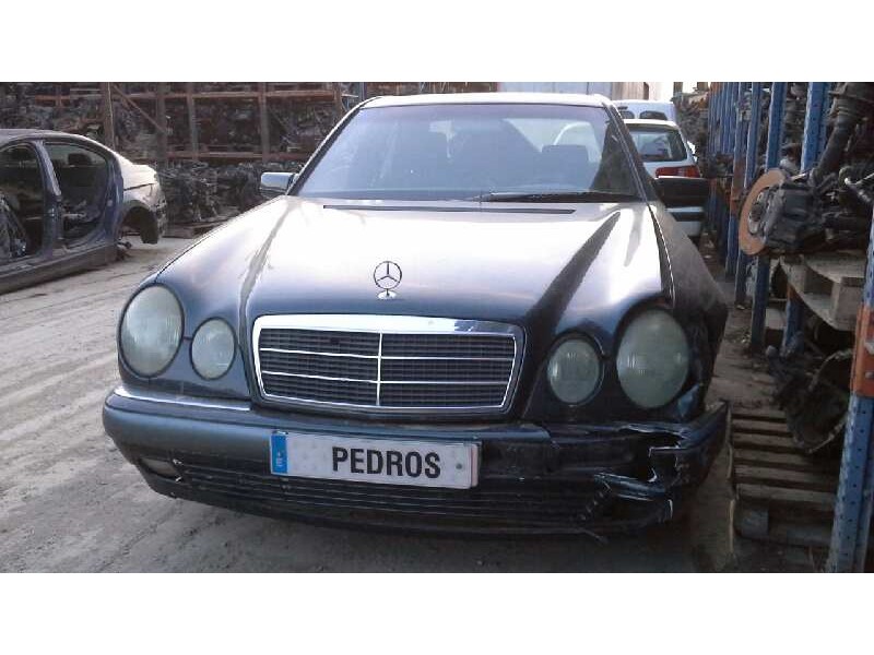 mercedes-benz clase e (w210) berlina del año 1997