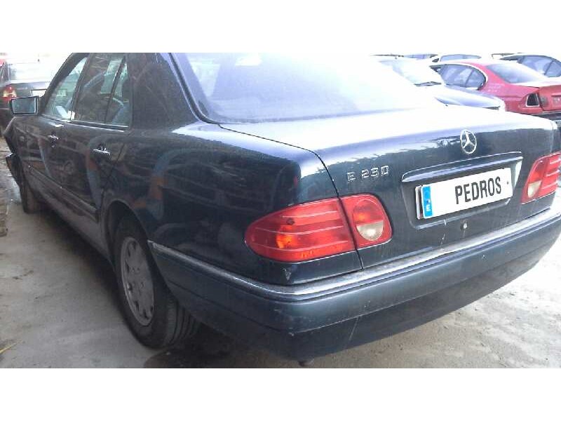 mercedes-benz clase e (w210) berlina del año 1997