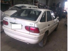 ford escort berlina/turnier del año 1990 2