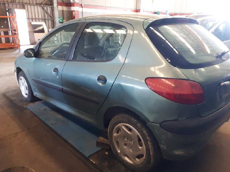 peugeot 206 berlina del año 1999