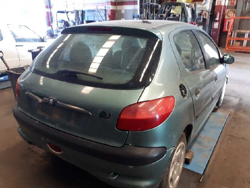 peugeot 206 berlina del año 1999